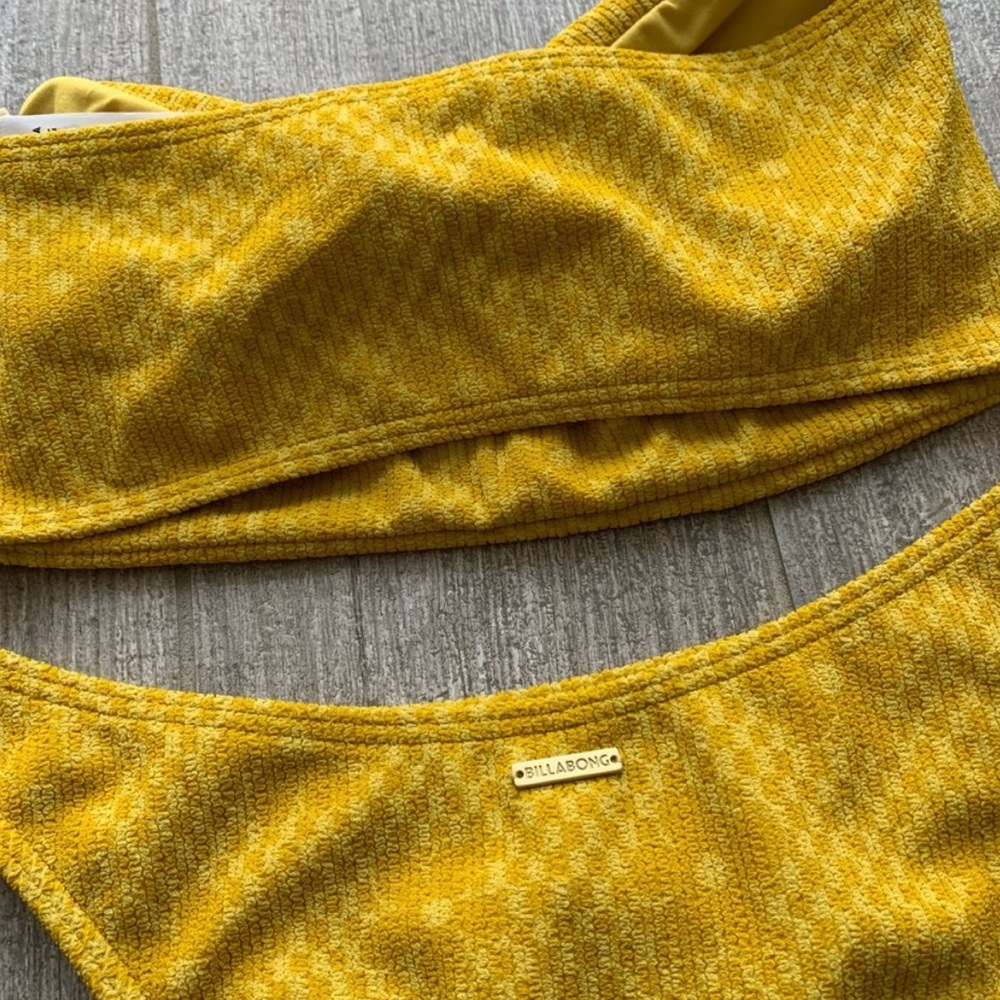 🔥🔥BILLABONG - MADE YA LOOK KNOT BANDEAU HIKE BIKINI SET🔥🔥 - Picture 10 of 11